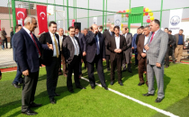 Urfa'da modern cezaevine halı saha yapıldı