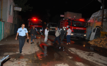 Urfa  oduncular pazarında korkutan yangın