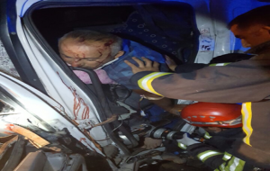 Urfa oto yolunda feci kaza, 3 yaralı