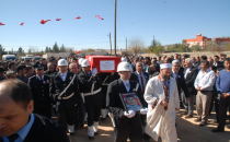 Urfa Şehidini Son Yolculuğuna Uğurladı