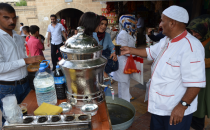 Urfa yerli kolası şifa dağıtıyor