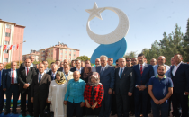 Urfa'da 15 Temmuz anıtı dikildi