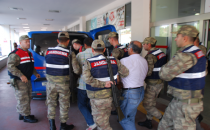 Urfa'da 600 litre doluma hazır kaçak içki ele geçirildi