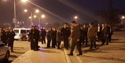 Urfa'da Adliye Önünde Kavga