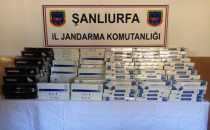 Urfa'da araç içersinde kaçak sigara sevkiyatı