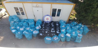 Urfa'da Arama Yapılan Tankerde 42 Bin Paket Kaçak Sigara Ele Geçirdi