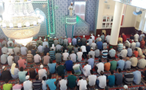 Urfa'da Bayram Namazına Yoğun İlgi