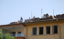 Urfa'da çatında katında yangın çıktı