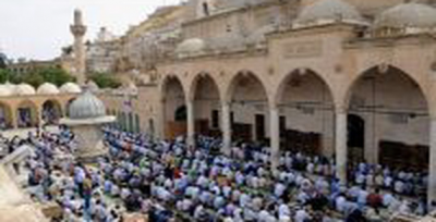 Urfa'da Cuma namazı kılınacak camiler açıklandı 
