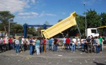 Urfa'da Darbeye Karşı Nöbet Devam ediyor