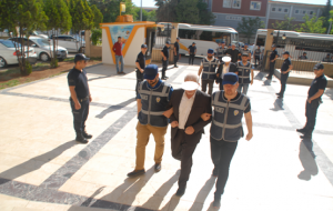 Urfa'da gözaltına alınan 25 kişi adliye'de