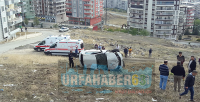 Urfa'da Otomobil Demir Korkulukları Aşarak Uçuruma Düştü, 3 Yaralı