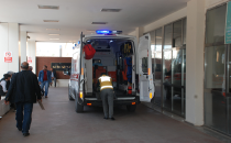 Urfa'da işçileri taşıyan minibüs kaza yaptı, 1 ölü , 3 yaralı