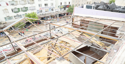 Urfa'da kaçak kat yıkıldı 