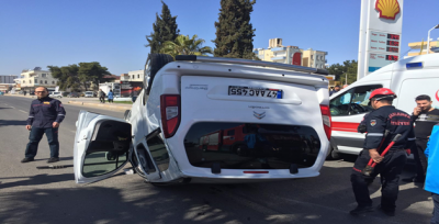 Urfa'da Kavşakta İki Araç Çarpıştı, 3 Yaralı