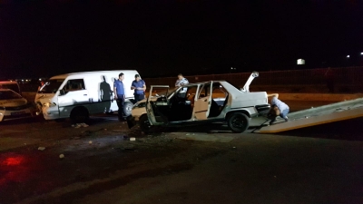 Urfa'da Minibüs Otomobil İle Çarpıştı