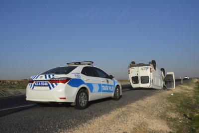 Urfa'da  Minibüs Şarampole Devrildi!
