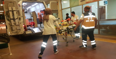 Urfa'da Motosiklet otomobil çarptı, 2 yaralı