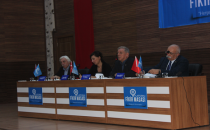 Urfa'da Ortadoğu paneli