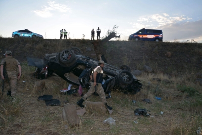 Urfa'da otomobil devrildi, 1 ölü
