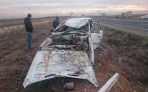 Urfa'da otomobil şarampole çıktı, 2 yaralı