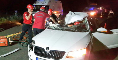 Urfa'da Otomobil Tır'a Çarptı: 1 Ölü, 1 Yaralı