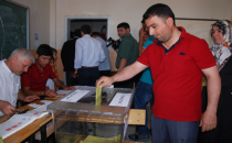 Urfa'da oy verme işlemi başladı