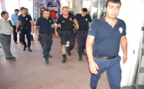 Urfa'da  Polis Aracı Kaza Yaptı: 14 Yaralı