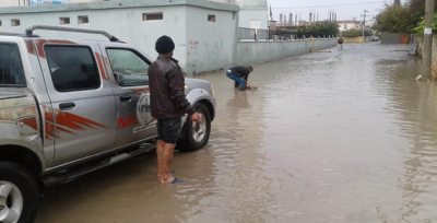 Urfa'da Sağanak Yağmur Etkili Oldu