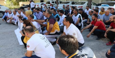 Urfa'da Sağlık Çalışanları Oturma Eylemi Yaptı
