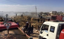 Urfa'da saman yüklü TIR yandı