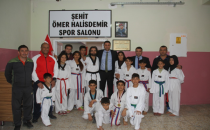 Urfa'da Şehit Ömer Halisdemir ismi spor salonuna verildi