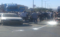 Urfa'da servis minibüsü otomobil ile çarpıştı