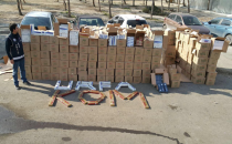 Urfa'da su bardağı dolu kamyonda kaçak sigara bulundu