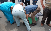 Urfa'daki Kazaya Yoldan Geçen Doktor Müdahale Etti