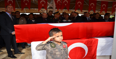 Urfalı Şehidin Cenazesinde Kürtçe Ağıtlar Yakıldı