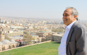 Urfalıların kalbinde taht kuran siyasetçi