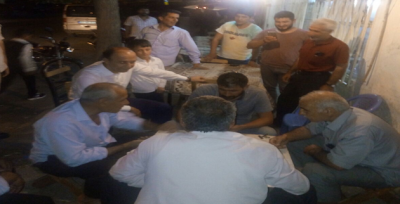  Vali Erin, domino oynayan vatandaşlarla sohbet etti