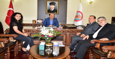 Vali Erin Haftasonu Tebrikleri Kabul Etti