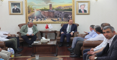 Vali Erin, Makamında Vatandaşları Dinledi