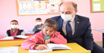  Vali Erin: Mevlid Kandili İslam'ı ve Güzel Ahlakı Keşfetmemiz İçin Bir Fırsattır