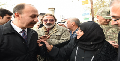 Vali Erin Resulayn'da Halkla Buluştu