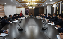 Vali Küçük Kaymakamlarla Bir Araya Geldi
