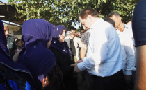 Vali Küçük, Şehit Çocuğuna Sarıldı