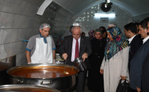 Vali Tuna, 24 Yıldır Kesintisiz Yemek Çıkıyor