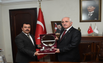 Vali Tuna: "Tüm Vatandaşlarımıza Ulaşacağız"