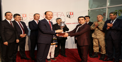 Valilik Koşusunu Poyraz Ateşi Kazandı