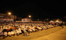 Yatsı Namazı Hep Birlikte Eda Edildi