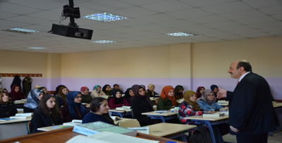 YÖK Başkanı Harran Üniversitesinde Ders verdi