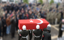 Yol Kontrolü Yapan Askerlere Saldırdı: 5 Şehit, 8 Asker Yaralı